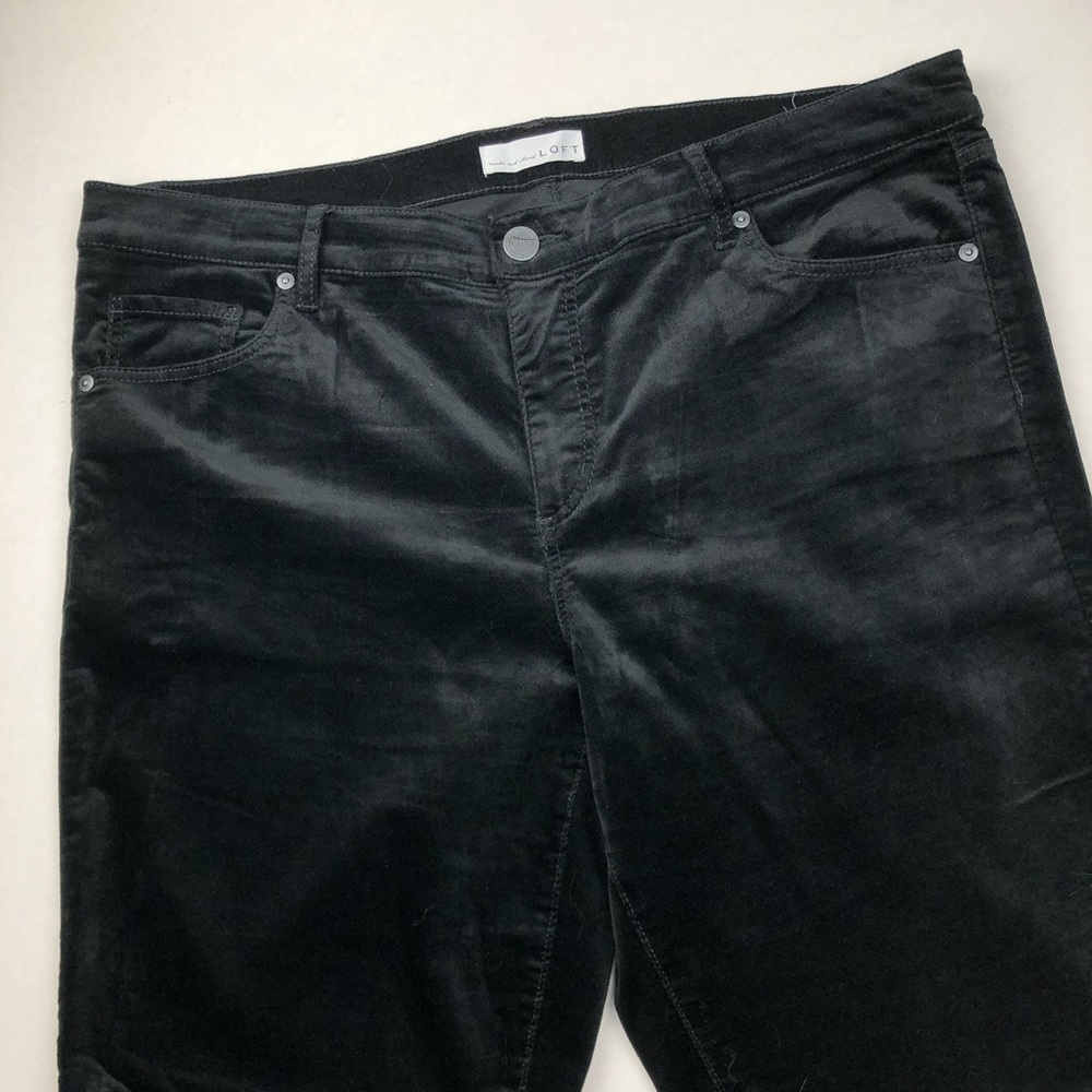 LOFT Black Velvet Modern Skinny Jeans size 32 / 14